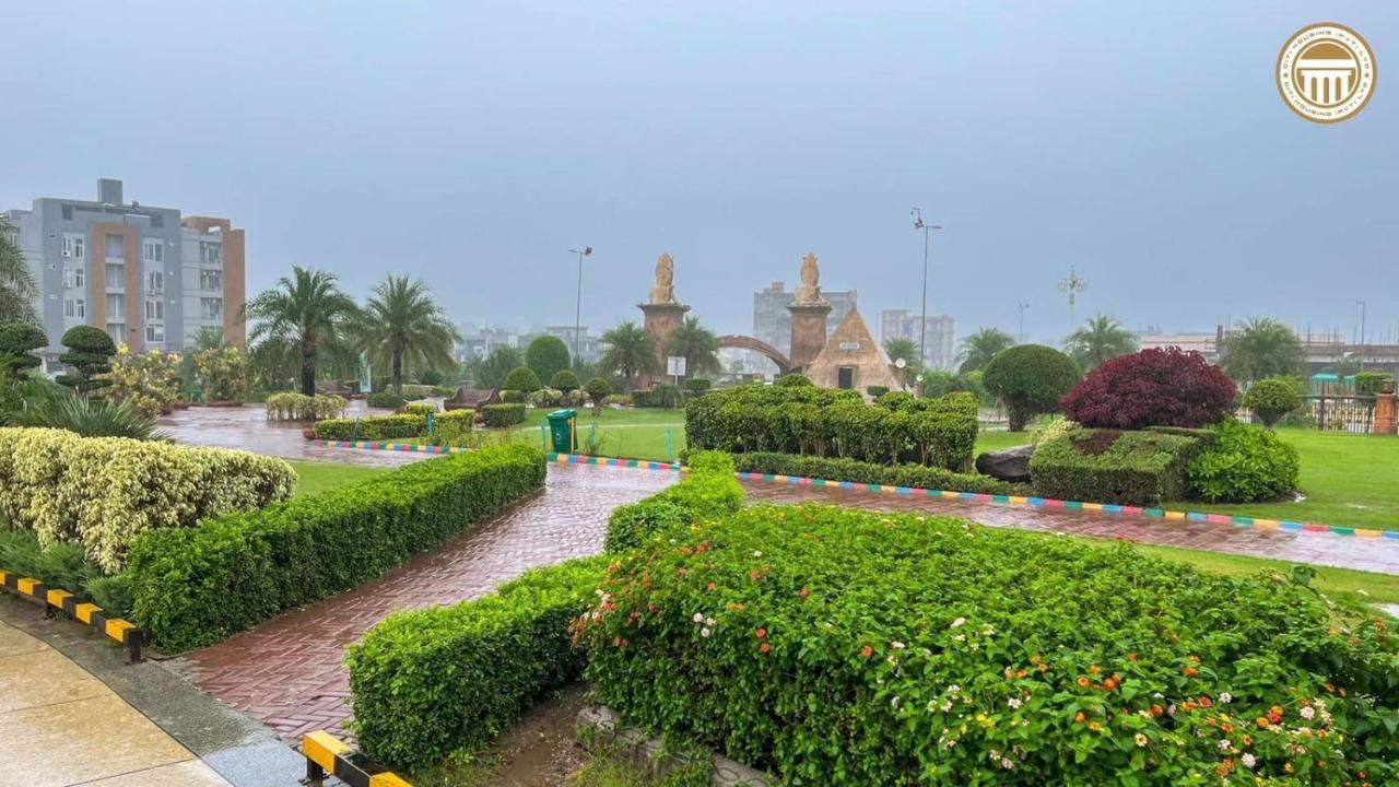 Отель Premier Heights Jhelum Экстерьер фото