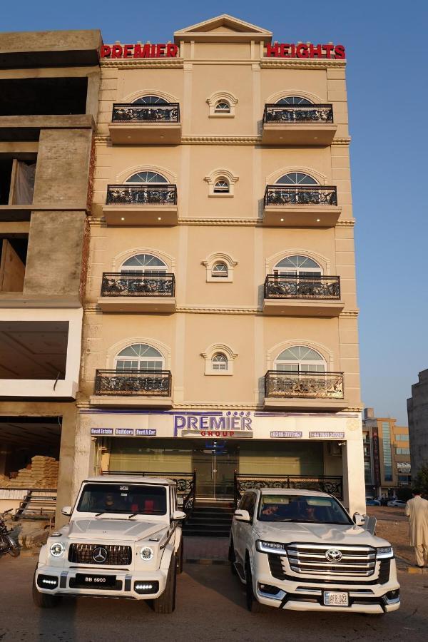 Отель Premier Heights Jhelum Экстерьер фото