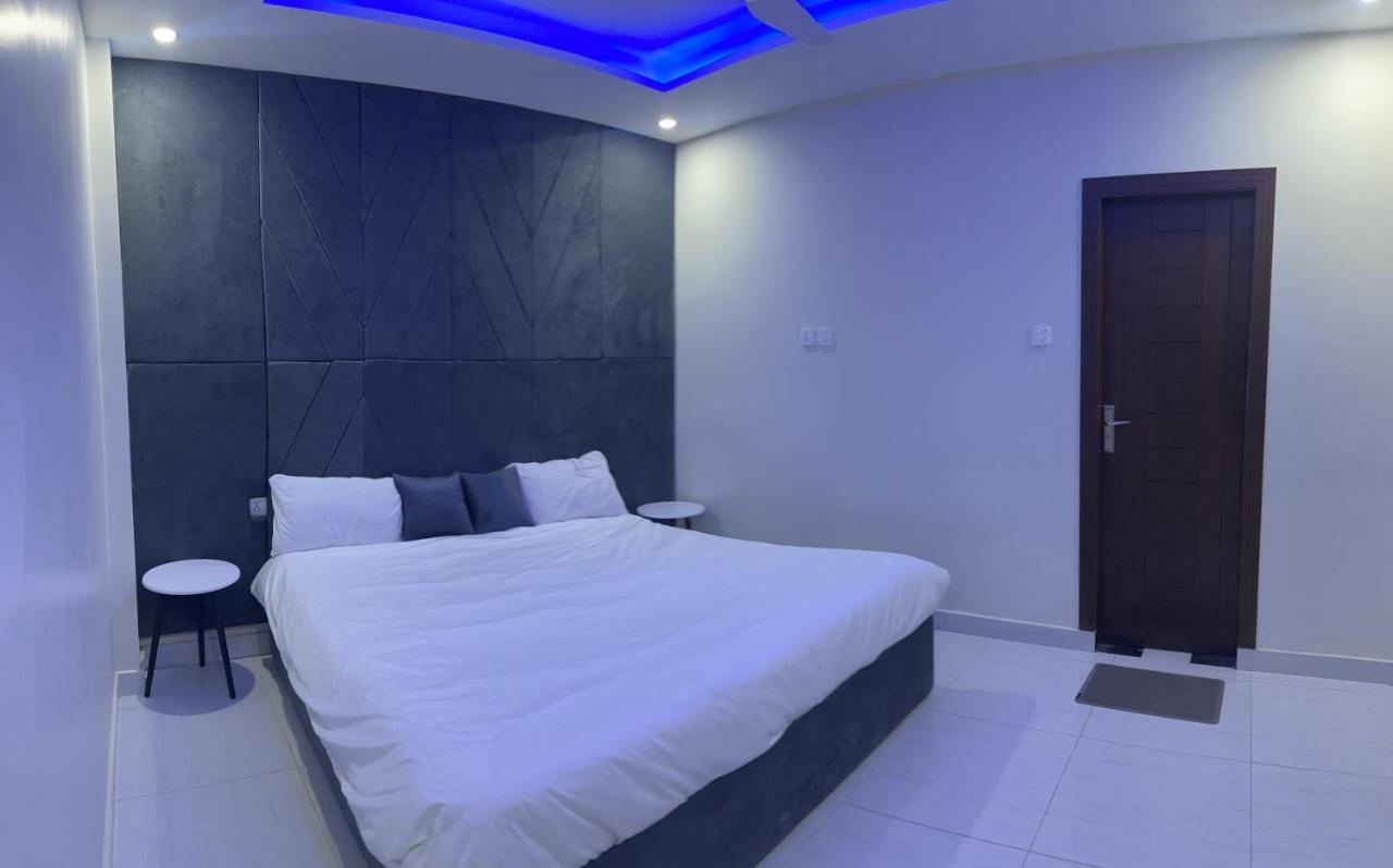Отель Premier Heights Jhelum Экстерьер фото