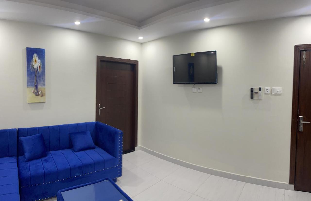 Отель Premier Heights Jhelum Экстерьер фото