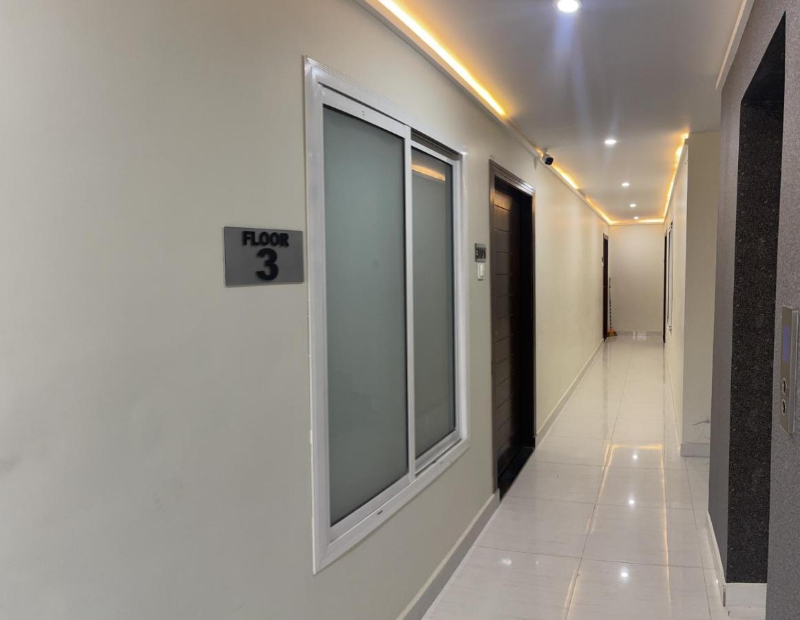 Отель Premier Heights Jhelum Экстерьер фото