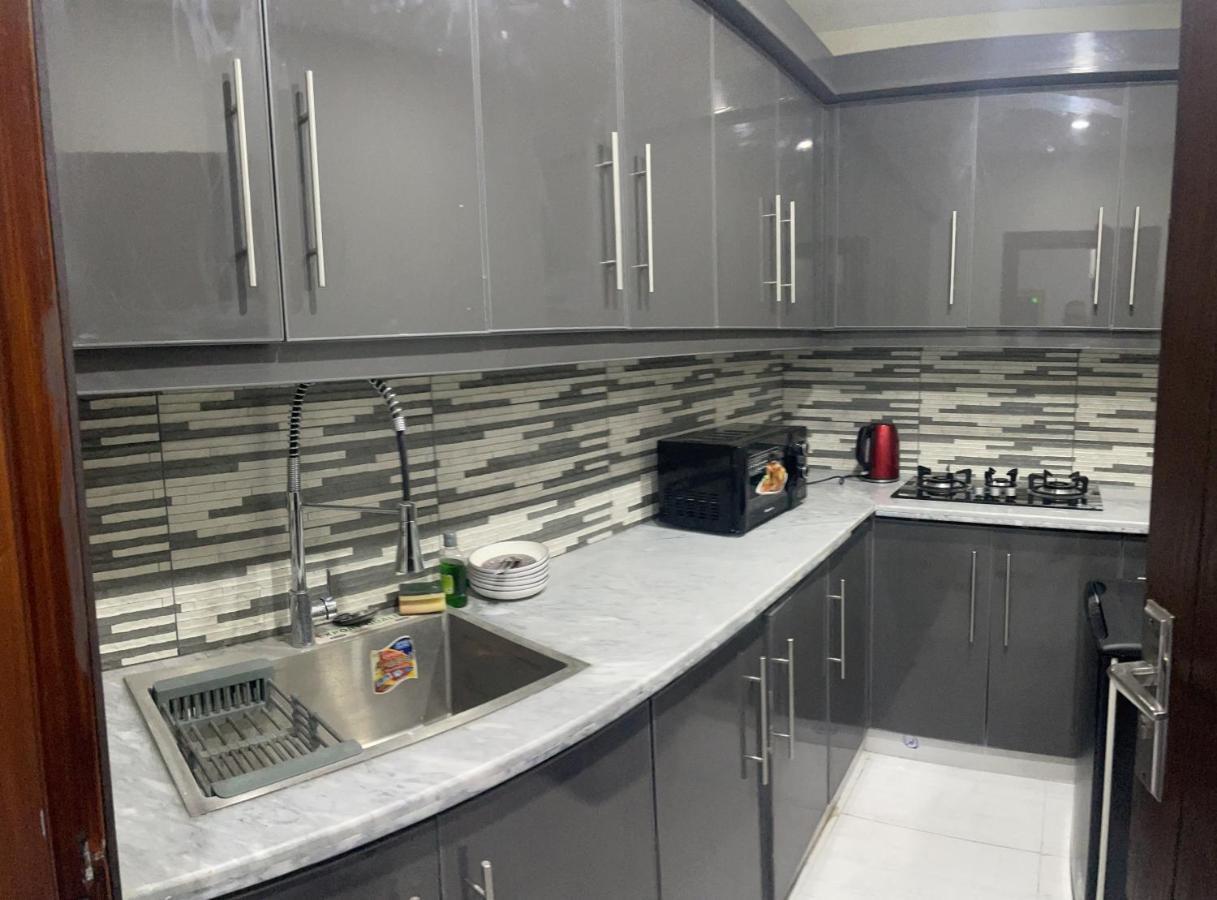 Отель Premier Heights Jhelum Экстерьер фото