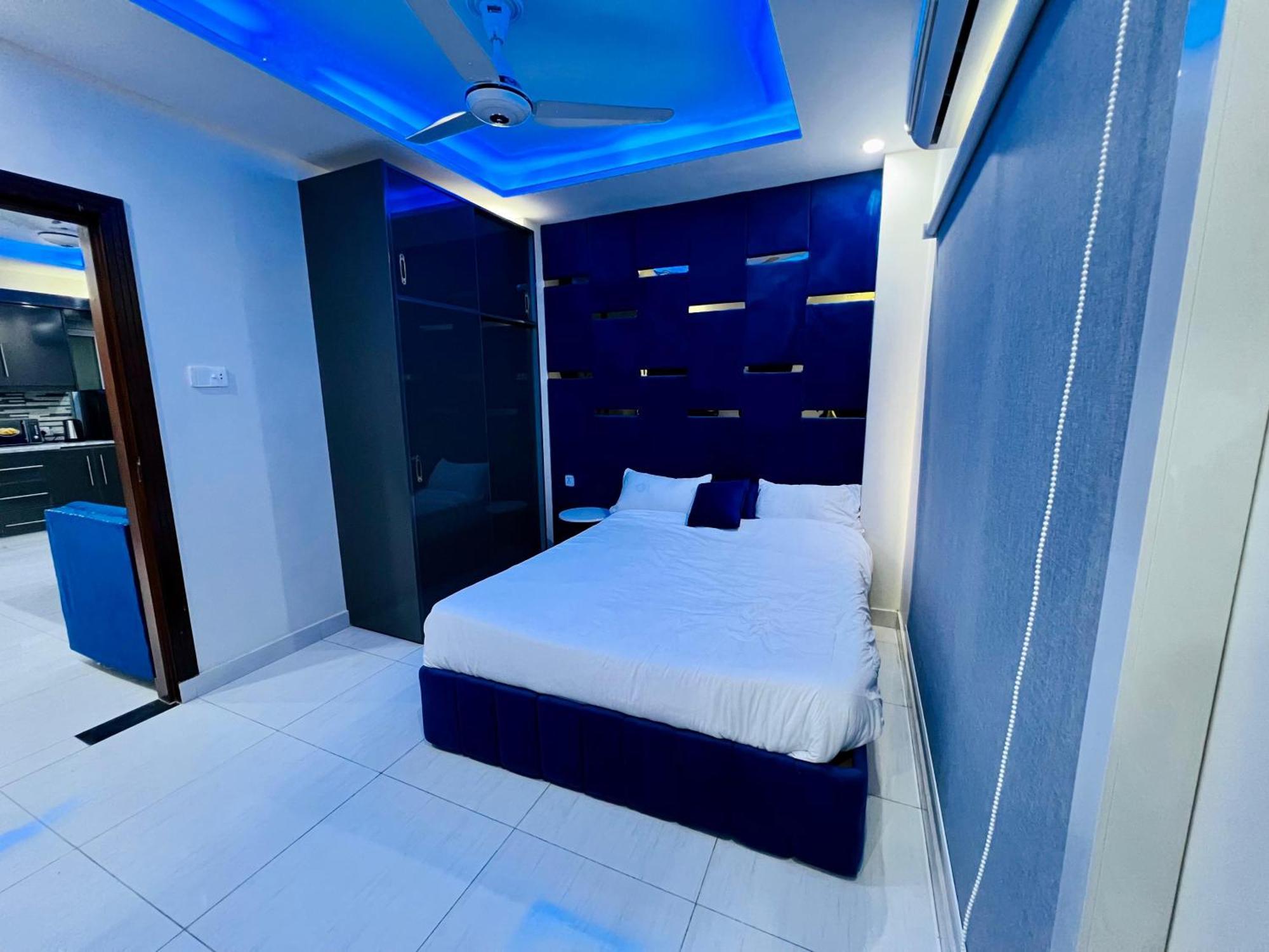 Отель Premier Heights Jhelum Экстерьер фото